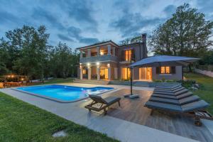 Villa Anima for 8 people in Central Istria with children playground and 50 m2 private pool