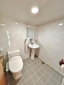 Sanencheong Namsayedamchon Yedam Hanok Stay