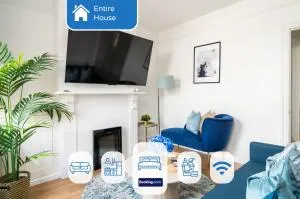 Modern House By LiveStay Short Lets & Serviced Accommodation Luton With Private Garden, BBQ & Free WiFi - Flamstead