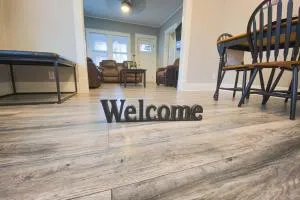 Large 6BR, 2 bath in Niagara Falls - غراند آيلاند