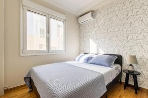 Modern Home W Balcony Near Kolonaki