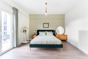 Spacious & Stylish 3-brm Near Acropolis Museum