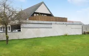 Gorgeous Apartment In Bording With Wifi - Ikast