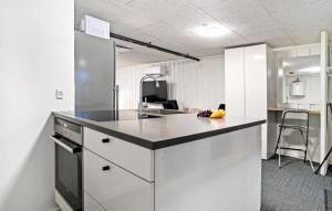 Gorgeous Apartment In Bording With Wifi