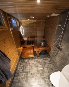 Black Work Levi Aapa