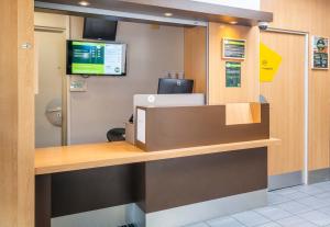Hotels B&B HOTEL Nantes Reze St Sebastien : photos des chambres