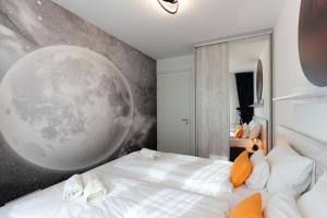 Lakeside Top Apartment