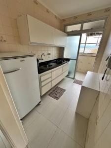 Apto próx ao Shopping Serramar