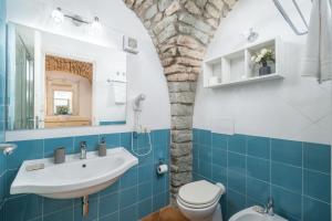 Bosa Queen House img30