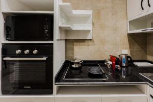 Trendy & Tidy 2BDR Apt 5 min To CAI Airport