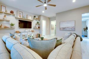Stylish Port St Lucie Home w Hot Tub + Game Room!