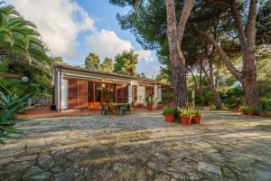 Villa Ai Pini a Punta Perla - Goelba