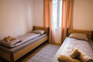 Cozy House with Free parking