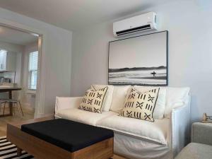 Luxury - King Bed - Downtown