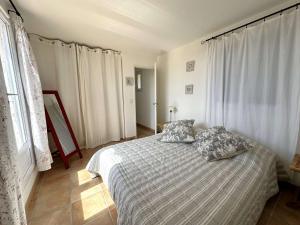 Villas Villa Verde climatisee pour 10 personnes avec piscine chauffee et vue mer a La Londe les Maures : photos des chambres