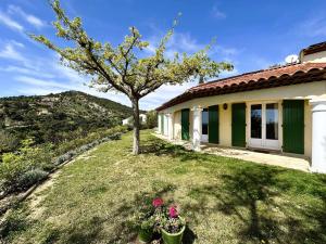 Villa Verde climatisée pour 10 personnes avec piscine chauffée et vue mer à La Londe les Maures