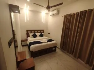 Delloos Paradise - Edappally