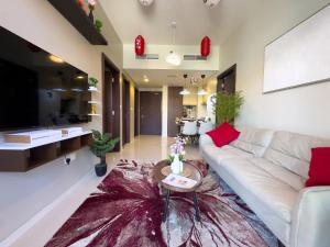 japanDXB Burj Khalifa view - 4min Dubai Mall