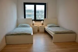 Großzügige Monteurwohnungen mit perfekter Verkehrsanbindung und Parkplatz - Bürstadt