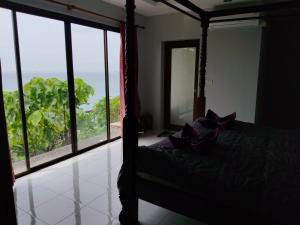 lanta martin villa sunset and seaview klongnin beach