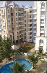 Evas Castle - 1BHK AC Room with Kitchen