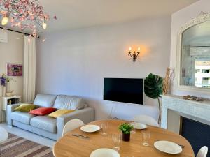 Appartement vue sur les toits de Propriano