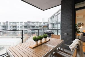 Amazing 2BR 2BA Resort Condo w Balcony and Parking