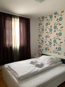 Apartman 34, Kraljevi ÄŤardaci