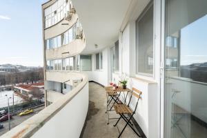 City View Apartment with Private Balcony