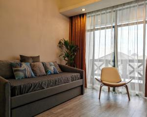 Urban Oasis Apartment 6
