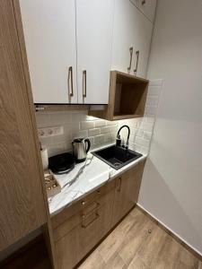 Ethra Suite 5