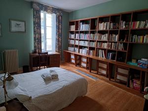 Maisons de vacances Grande maison de ville avec jardin - Baie du Mont St Michel : photos des chambres