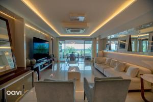 In Mare Bali Flat Cobertura Nusa by Qavi