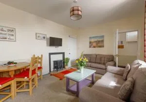 Puffin House-Mull of Galloway Lighthouse - Douglas