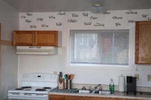 Cozy Studio Steps from Ferry Downtown St Ignace