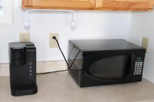 Cozy Studio Steps from Ferry Downtown St Ignace