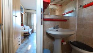 SE054 - Senigallia, monolocale fronte mare allePiramidi