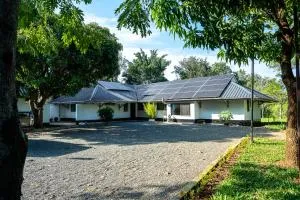 Harry's Kisumu Oasis - Kendu Bay