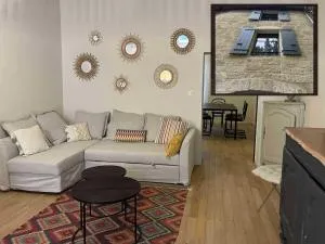 maison pierre secteur sauvegardé Uzès clim garage - 于泽斯