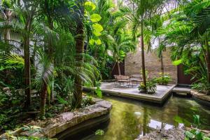 Stylish 2Bed,2Bath-Condo Near Beach - 6 Guests