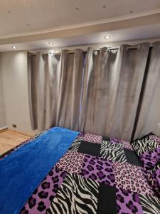 APARTMENT CLOSE TO BIRMINGHAM WITH FREE PARKING AND FREE WiFi