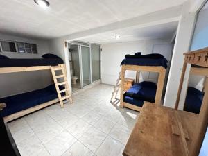 Suite #1B Cerca de autopista Mex-Qro.