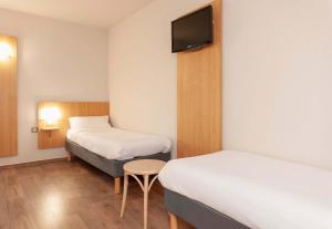 Hotels B&B HOTEL Mont-de-Marsan : photos des chambres
