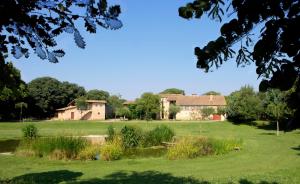 Luxuriously restored farmhouse near Girona in the heart of Catalunya