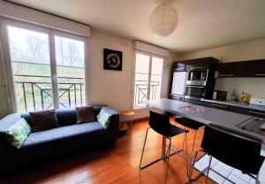 Appartements Studio 2 pers avec parking proche Versailles Paris : photos des chambres