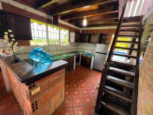 Finca Cabaña con piscina cerca al Lago Calima