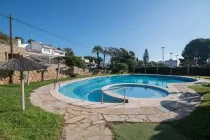 Chalet Piscina Urbanización De Lujo Cerca Del Mar - Valencia