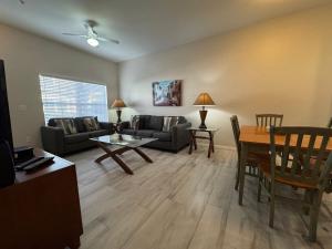 3 Bedroom 2 Bathroom Villas At SevenDwarfs 27-106