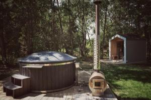 COZYWOOD Domki wypoczynkowe z balią i sauną na Kaszubach