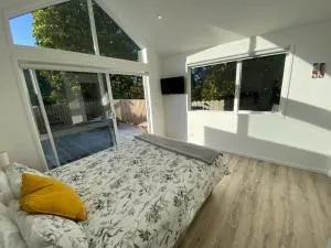 Maraetai -Kererū Cottage - Whole House - Kawakawa Bay